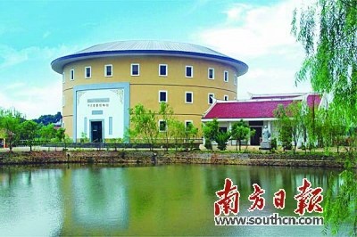 印尼华侨华人：下南洋经商致富 兴族群广施文教