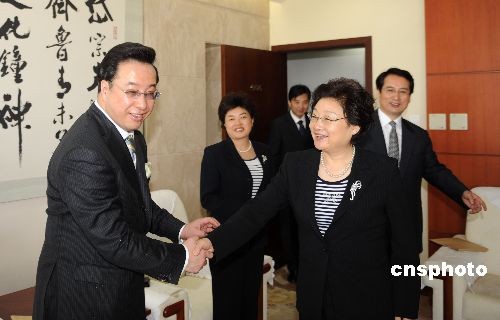 侨资企业家投资积石山县 李海峰赞爱心与责任